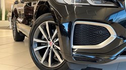 2022 (22) JAGUAR F-PACE 2.0 D200 R-Dynamic SE 5dr Auto AWD 4786901