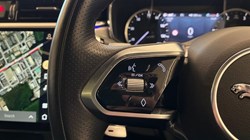 2022 (22) JAGUAR F-PACE 2.0 D200 R-Dynamic SE 5dr Auto AWD 4786885