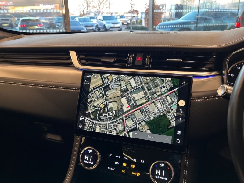 2022 (22) JAGUAR F-PACE 2.0 D200 R-Dynamic SE 5dr Auto AWD 4786888