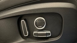 2022 (22) JAGUAR F-PACE 2.0 D200 R-Dynamic SE 5dr Auto AWD 4786882