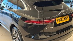 2022 (22) JAGUAR F-PACE 2.0 D200 R-Dynamic SE 5dr Auto AWD 4786904