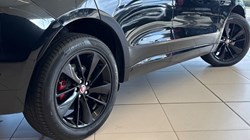 2021 (71) JAGUAR F-PACE 2.0 D200 R-Dynamic SE 5dr Auto AWD 4787119