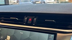 2021 (71) JAGUAR F-PACE 2.0 D200 R-Dynamic SE 5dr Auto AWD 4787107