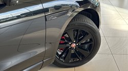 2021 (71) JAGUAR F-PACE 2.0 D200 R-Dynamic SE 5dr Auto AWD 4787120