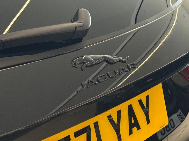 2021 (71) JAGUAR F-PACE 2.0 D200 R-Dynamic SE 5dr Auto AWD 4787116