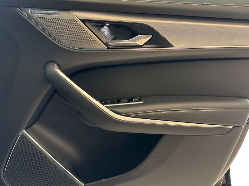 2021 (71) JAGUAR F-PACE 2.0 D200 R-Dynamic SE 5dr Auto AWD 4787093