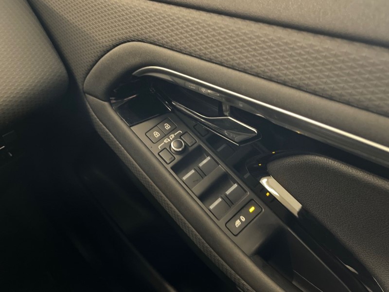 2021 (21) LAND ROVER RANGE ROVER EVOQUE 2.0 D165 S 5dr Auto 4792466