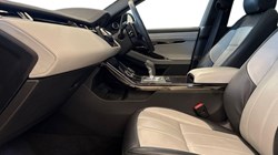 2023 (23) LAND ROVER RANGE ROVER EVOQUE 1.5 P300e Evoque Edition 5dr Auto 4796873