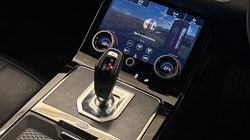 2019 (69) LAND ROVER RANGE ROVER EVOQUE 2.0 D180 R-Dynamic SE 5dr Auto 4812579