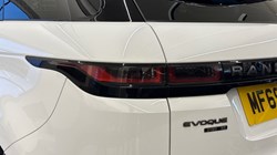 2019 (69) LAND ROVER RANGE ROVER EVOQUE 2.0 D180 R-Dynamic SE 5dr Auto 4812585