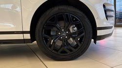2019 (69) LAND ROVER RANGE ROVER EVOQUE 2.0 D180 R-Dynamic SE 5dr Auto 4812574
