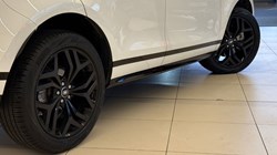 2019 (69) LAND ROVER RANGE ROVER EVOQUE 2.0 D180 R-Dynamic SE 5dr Auto 4812613
