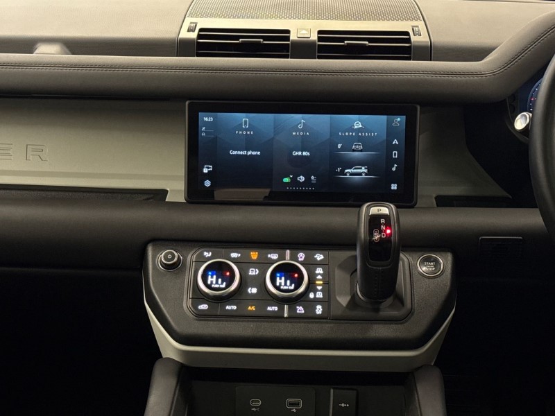 2024 (24) LAND ROVER DEFENDER 3.0 D250 XS Edition 110 5dr Auto 4780797