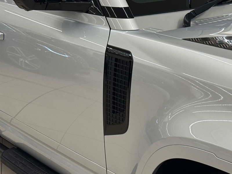 2024 (24) LAND ROVER DEFENDER 3.0 D250 XS Edition 110 5dr Auto 4780803