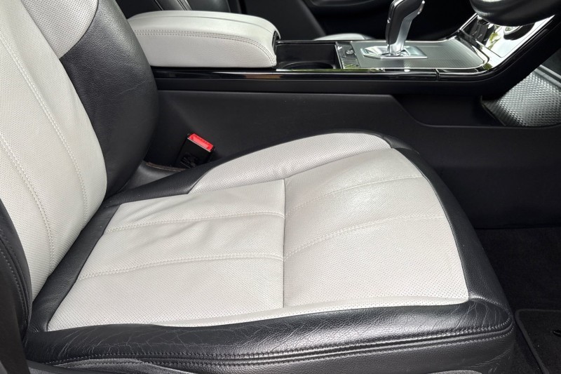 2019 (69) LAND ROVER RANGE ROVER EVOQUE 2.0 D180 R-Dynamic S 5dr Auto 5422995