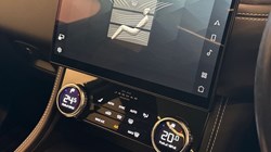 2022 (22) JAGUAR F-PACE 2.0 D200 R-Dynamic Black 5dr Auto AWD 4820851