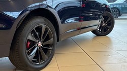 2022 (22) JAGUAR F-PACE 2.0 D200 R-Dynamic Black 5dr Auto AWD 4820866