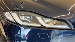 2022 (22) JAGUAR F-PACE 2.0 D200 R-Dynamic Black 5dr Auto AWD 4820834