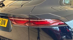 2022 (22) JAGUAR F-PACE 2.0 D200 R-Dynamic Black 5dr Auto AWD 4820865