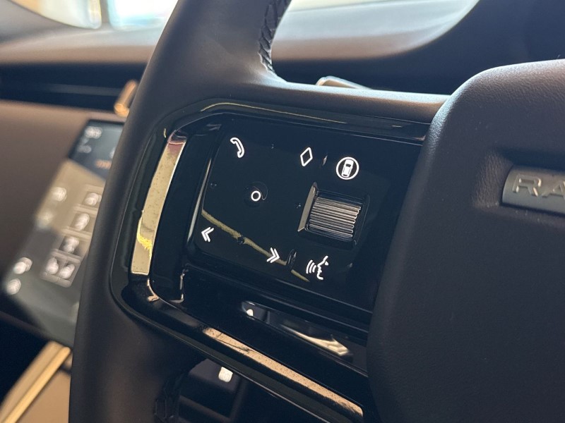 2025 (75) LAND ROVER RANGE ROVER EVOQUE 2.0 D200 Dynamic SE 5dr Auto 5243285