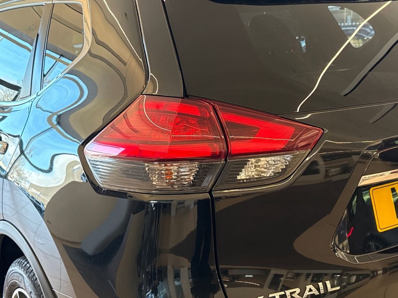 2020 (70) NISSAN X-TRAIL 1.7 dCi Tekna 5dr 4798467