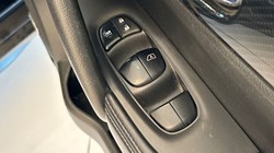 2020 (70) NISSAN X-TRAIL 1.7 dCi Tekna 5dr 4798471