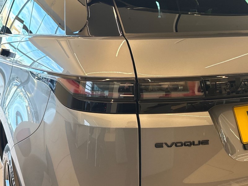 2024 (24) LAND ROVER RANGE ROVER EVOQUE 2.0 D200 Dynamic SE 5dr Auto 4803193