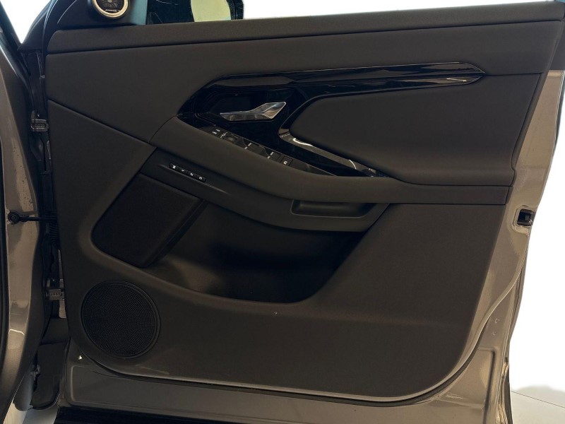 2024 (24) LAND ROVER RANGE ROVER EVOQUE 2.0 D200 Dynamic SE 5dr Auto 4803195