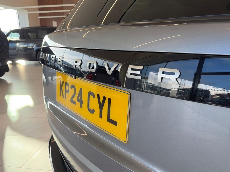 2024 (24) LAND ROVER RANGE ROVER 3.0 D300 HSE 4dr Auto 4838015