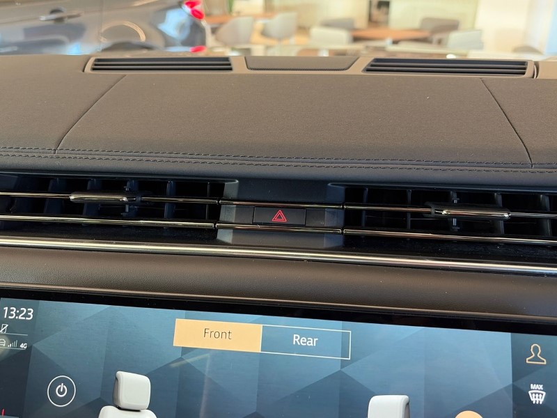 2024 (24) LAND ROVER RANGE ROVER 3.0 D300 HSE 4dr Auto 4838005