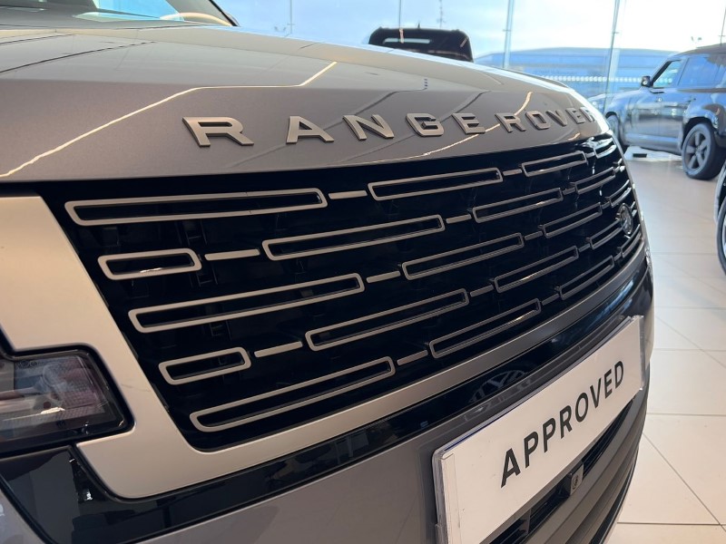 2024 (24) LAND ROVER RANGE ROVER 3.0 D300 HSE 4dr Auto 4838013