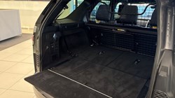 2024 (24) LAND ROVER DISCOVERY 3.0 D300 Dynamic HSE 5dr Auto 4821474