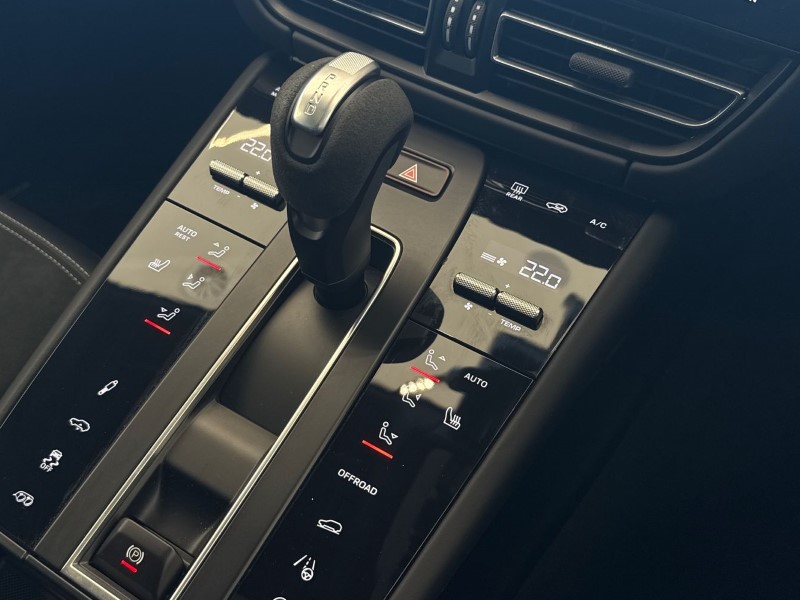 2024 (74) PORSCHE MACAN GTS 5dr PDK 4801118