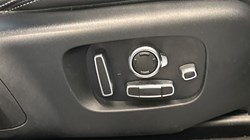 2018 (68) LAND ROVER RANGE ROVER VELAR 2.0 D180 R-Dynamic HSE 5dr Auto 4833075