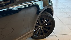 2018 (68) LAND ROVER RANGE ROVER VELAR 2.0 D180 R-Dynamic HSE 5dr Auto 4833100
