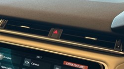 2018 (68) LAND ROVER RANGE ROVER VELAR 2.0 D180 R-Dynamic HSE 5dr Auto 4833088