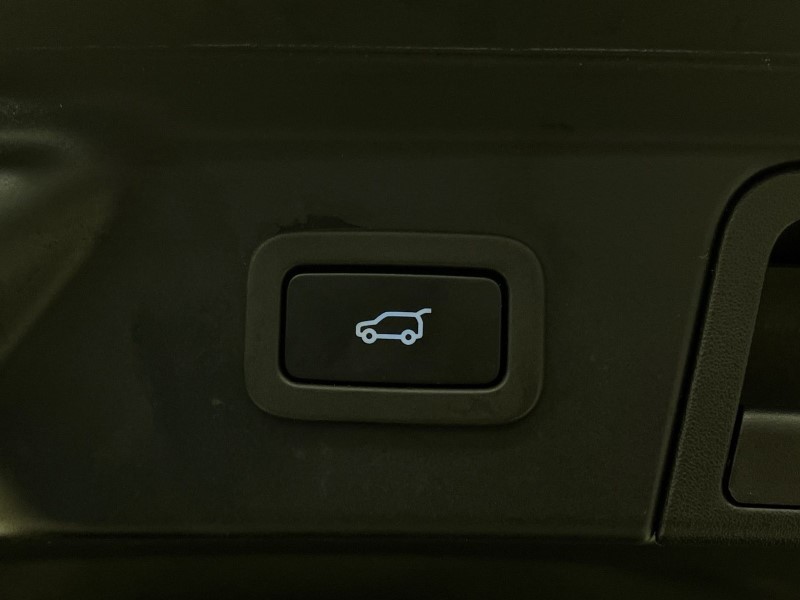 2022 (22) LAND ROVER RANGE ROVER VELAR 2.0 D200 Edition 5dr Auto 4820961