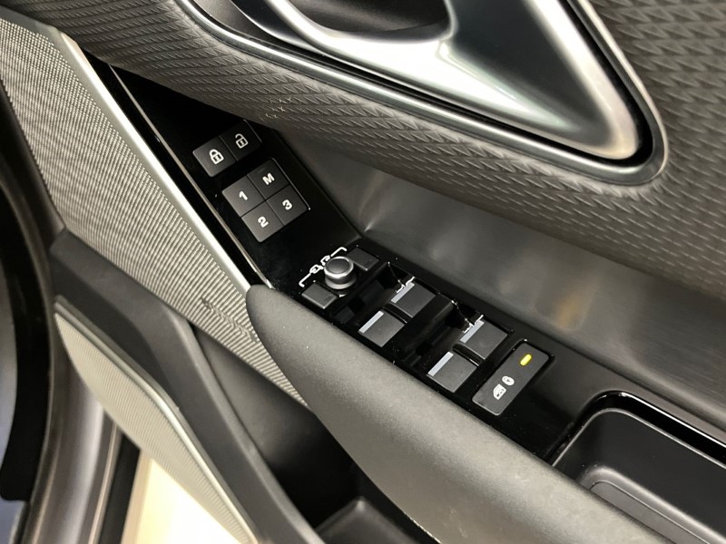 2022 (22) LAND ROVER RANGE ROVER VELAR 2.0 D200 Edition 5dr Auto 4820944