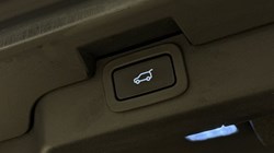 2019 (19) LAND ROVER DISCOVERY 3.0 SDV6 HSE Luxury 5dr Auto 4799184