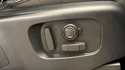 2019 (19) LAND ROVER DISCOVERY 3.0 SDV6 HSE Luxury 5dr Auto 4799168