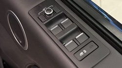 2019 (19) LAND ROVER DISCOVERY 3.0 SDV6 HSE Luxury 5dr Auto 4799167