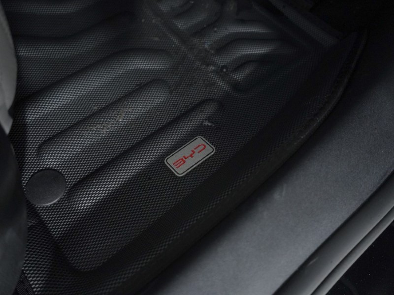  BYD SEAL 6 1.5 DM-i Boost 5dr e-CVT 4843488