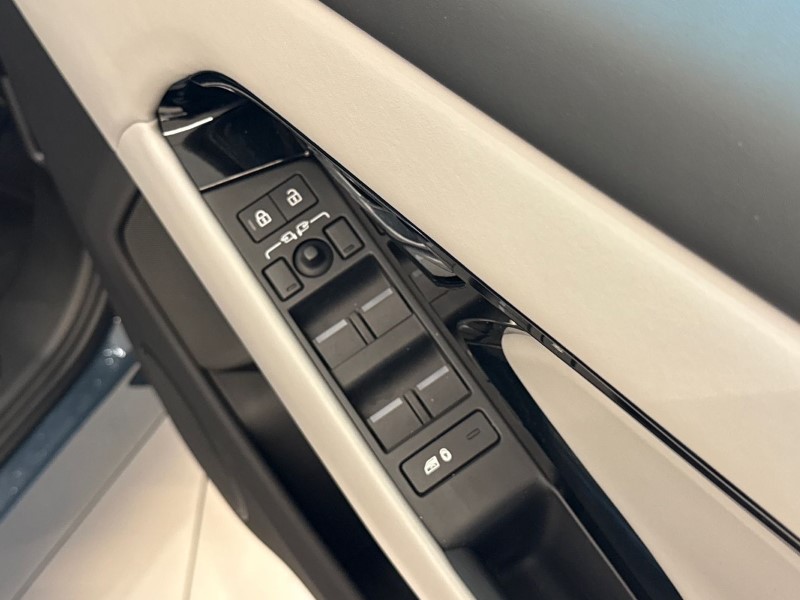 2024 (24) LAND ROVER RANGE ROVER EVOQUE 2.0 D200 Autobiography 5dr Auto 4842738