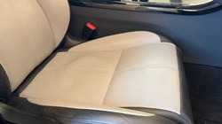 2024 (73) LAND ROVER RANGE ROVER VELAR 2.0 D200 MHEV Dynamic HSE 5dr Auto 4838148