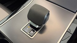 2024 (73) LAND ROVER RANGE ROVER VELAR 2.0 D200 MHEV Dynamic HSE 5dr Auto 4838135