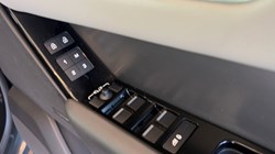 2024 (73) LAND ROVER RANGE ROVER VELAR 2.0 D200 MHEV Dynamic HSE 5dr Auto 4838146