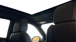 2019 (19) LAND ROVER RANGE ROVER EVOQUE 2.0 D180 R-Dynamic SE 5dr Auto 4818582