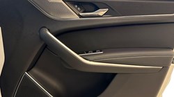 2024 (73) JAGUAR F-PACE 2.0 D200 R-Dynamic HSE Black 5dr Auto AWD 4825151