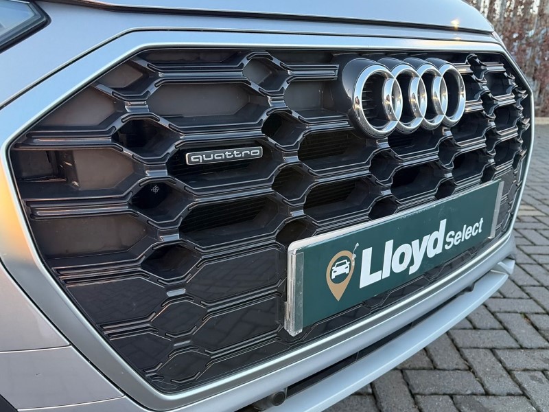 2024 (74) AUDI Q5 40 TDI Quattro S Line 5dr S Tronic 4833149
