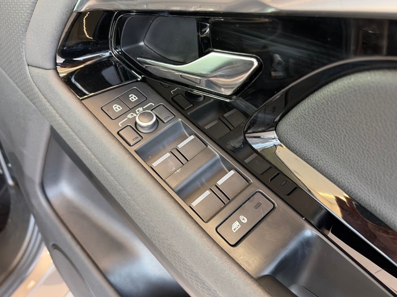 2022 (22) LAND ROVER RANGE ROVER EVOQUE 2.0 D200 R-Dynamic S 5dr Auto 4850911